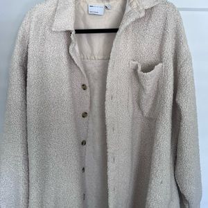 Shacket (shirt/jacket)